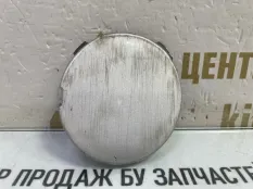 Заглушка буксировочного крюка Lada Largus 2012-2021 8450000302 1 R90 ДО РЕСТАЙЛИНГ, передняя