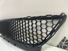 Решетка бампера Renault Logan 2009-2015 8200752803 1 LS РЕСТАЙЛИНГ, передняя