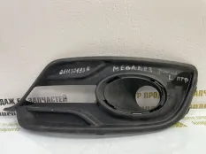 Окантовка птф Renault Megane 2014-2016 261A32193R 3 BZ0_ РЕСТАЙЛИНГ 2, левая
