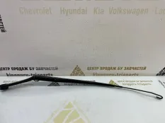 Поводок стеклоочистителя Hyundai IX35 2010-2013 983202S500 LM ДО РЕСТАЙЛИНГ, правый
