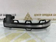 Повторитель поворота в зеркало BMW X5 2019-2023 63137441439 G05, левый