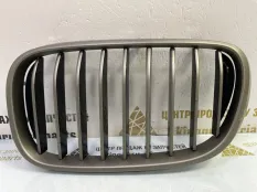Решетка радиатора BMW 7 2015-2018 51137357011 G11 ДО РЕСТАЙЛИНГ, левая
