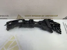 Кронштейн бампера Volkswagen Touareg 2020 760807394A 3 CR7 ДО РЕСТАЙЛИНГ DMVB 4.0 ДИЗЕЛЬ, правый