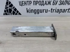 Кронштейн усилителя бампера Volkswagen Touareg 2020 4M0802037B 3 CR7 ДО РЕСТАЙЛИНГ DMVB 4.0 ДИЗЕЛЬ, передний левый