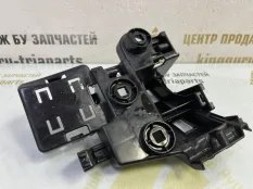 Кронштейн бампера Volkswagen Touareg 2020 760807483 3 CR7 ДО РЕСТАЙЛИНГ DMVB 4.0 ДИЗЕЛЬ, задний левый