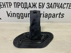 Кронштейн форсунки омывателя Volkswagen Touareg 2018-2022 760807942B 3 CR7