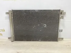 Радиатор кондиционера Skoda Octavia 2017-2020 5Q0816411BD A7 5E3 РЕСТАЙЛИНГ