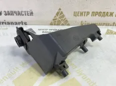 Кронштейн жалюзей воздуховода BMW 5 2017-2019 1126420 G30 ДО РЕСТАЙЛИНГ, левый