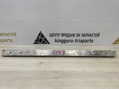 Кронштейн радиатора Volkswagen Touareg 2020 4M0802507D 3 CR7 ДО РЕСТАЙЛИНГ DMVB 4.0 ДИЗЕЛЬ