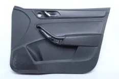 Обивка двери Skoda Rapid 2013 60U867014A 1 NH3 ДО РЕСТАЙЛИНГ (CBZD) CBZD04914, передняя правая