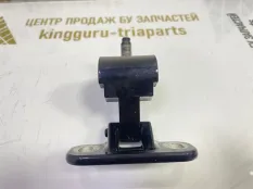 Петля крышки багажника Volkswagen Touareg 2020 8V3827299C 3 CR7 ДО РЕСТАЙЛИНГ DMVB 4.0 ДИЗЕЛЬ