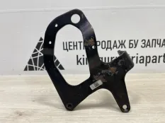 Кронштейн двигателя Volkswagen Touareg 2020 057103073C 3 CR7 ДО РЕСТАЙЛИНГ DMVB 4.0 ДИЗЕЛЬ