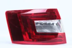 Фонарь внешний Skoda Octavia 2013-2017 5E5945095B A7 5E3 ДО РЕСТАЙЛИНГ, левый