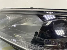 Фара ЛЭД LED светодиодная Skoda Octavia 2019-2022 5E4941015A A8 NN3, левая