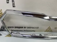 Молдинг решетки радиатора Skoda Octavia 2019-2022 5E3853761 A8 NN3
