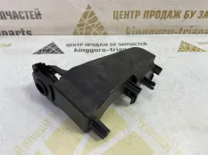 Кронштейн жалюзей воздуховода BMW 5 2017-2019 1149051 G30 ДО РЕСТАЙЛИНГ, левый