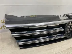 Решетка радиатора Volkswagen Tiguan 2016-2020 5NA853653 2 AD1 ДО РЕСТАЙЛИНГ