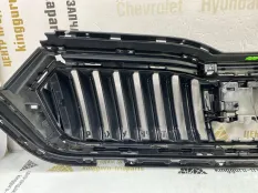 Решетка радиатора Skoda Octavia 2019-2022 5E3853653 A8 NN3