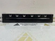 Дефлектор радиатора BMW X5 2013-2018 51648055208 F15