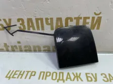Заглушка буксировочного крюка Volkswagen Touareg 2010-2014 7P6807450 2 7P5 ДО РЕСТАЙЛИНГ, задняя правая