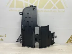 Кронштейн решетки радиатора Hyundai Staria 2021-2023 86368CG000 US4, правый