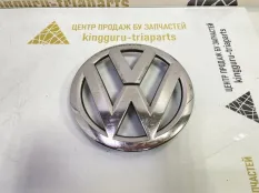 Эмблема Volkswagen Touareg 2010-2014 7P6853601A 2 7P5 ДО РЕСТАЙЛИНГ