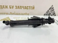 Форсунка омывателя фар Volkswagen Golf 2012-2017 5G0955965 7 5G1 ДО РЕСТАЙЛИНГ, левая