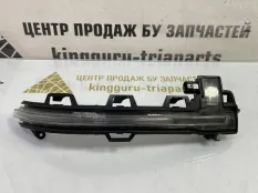 Повторитель поворота в зеркало BMW X3 2017-2021 63137441440 G01 ДО РЕСТАЙЛИНГ, правый