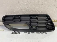 Решетка бампера MINI cooper Hatch 2013-2018 51127365160 F55 ДО РЕСТАЙЛИНГ, задняя правая