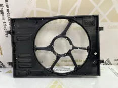 Диффузор вентилятора Volkswagen Golf 2012-2017 5QD121205M 7 5G1 ДО РЕСТАЙЛИНГ