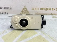 Моторчик жалюзей BMW X5 2019-2023 9464870 G05