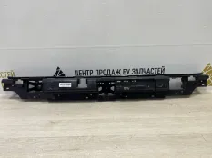Кронштейн бампера центральный BMW 7 2022-2024 51129464128 G70, задний