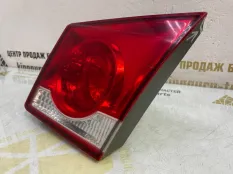 Фонарь внутренний Chevrolet Cruze 2008-2012 95971551 1 J300 ДО РЕСТАЙЛИНГ СЕДАН, правый