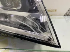 Фара правая Volkswagen Touareg 2014-2018 7P1941044A 2 7P5 РЕСТАЙЛИНГ, правая