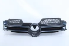 Решетка радиатора Volkswagen Golf 2003-2009 1K0853655A 5 1K1