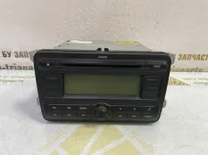 Магнитола Skoda Roomster 2007 5J0035161 1 5J7 ДО РЕСТАЙЛИНГ 1.4 БЕНЗИН
