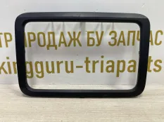 Рамка магнитолы Skoda Roomster 2007 5J0858069 1 5J7 ДО РЕСТАЙЛИНГ 1.4 БЕНЗИН