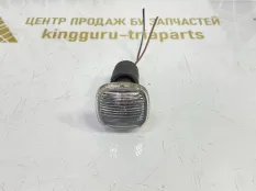 Повторитель поворота Skoda Roomster 2007 1U0949127 1 5J7 ДО РЕСТАЙЛИНГ 1.4 БЕНЗИН