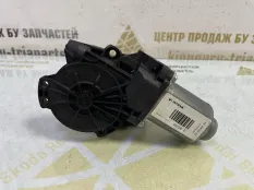 Мотор стеклоподъемника Hyundai IX35 2012 402390B LM ДО РЕСТАЙЛИНГ 1.7 TDI D4FD, передний правый