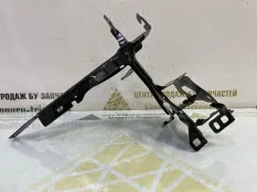 Кронштейн фары BMW 3 2018-2022 51647422294 G20, правый