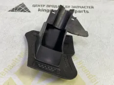 Кронштейн форсунки омывателя BMW 1 2011-2015 51117272582 F20 ДО РЕСТАЙЛИНГ, правый