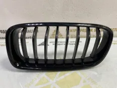 Решетка радиатора BMW 3 2011-2016 51137405835 F30 ДО РЕСТАЙЛИНГ, левая