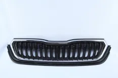 Решетка радиатора Skoda Rapid 2020-2022 60U853761 2 NK6
