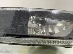 Фара противотуманная Volkswagen Tiguan 2016-2020 5NA941700B 2 AD1 ДО РЕСТАЙЛИНГ, передняя правая