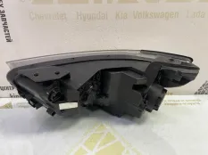 Фара Hyundai H-1 Starex 2017-2021 921024H610 2 TQ РЕСТАЙЛИНГ, передняя правая