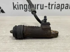Цилиндр сцепления рабочий Suzuki Liana 2007 2382070C00 ER СЕДАН РЕСТАЙЛИНГ 1.6 M16A