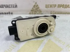 Моторчик жалюзей BMW X5 2019-2023 9881646 G05