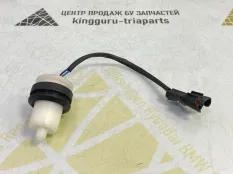 Датчик уровня жидкости Hyundai Solaris 2017-2020 985203F000 2 HCR ДО РЕСТАЙЛИНГ