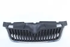 Решетка радиатора Skoda Fabia 2010-2014 5J0853668C 2 5J2 РЕСТАЙЛИНГ