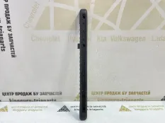 Направляющая шторки багажника Skoda Yeti 2012 5L0867896 5L6 CFHC 2.0 ДИЗЕЛЬ, правая